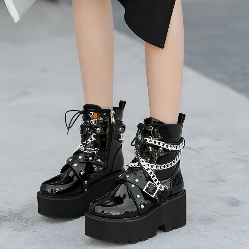 Trendy Y2K Patent Leather Boots for Iconic 2000s Fashion Looks