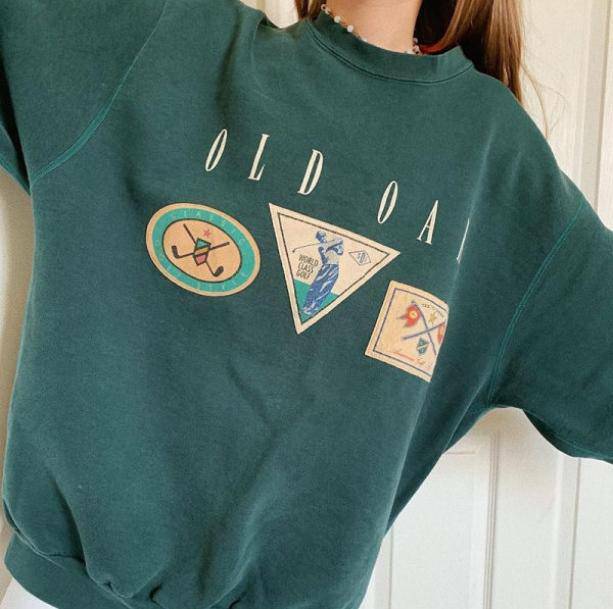 Vintage Forest Green Y2K Sweatshirt - Retro 2000s Style Essential