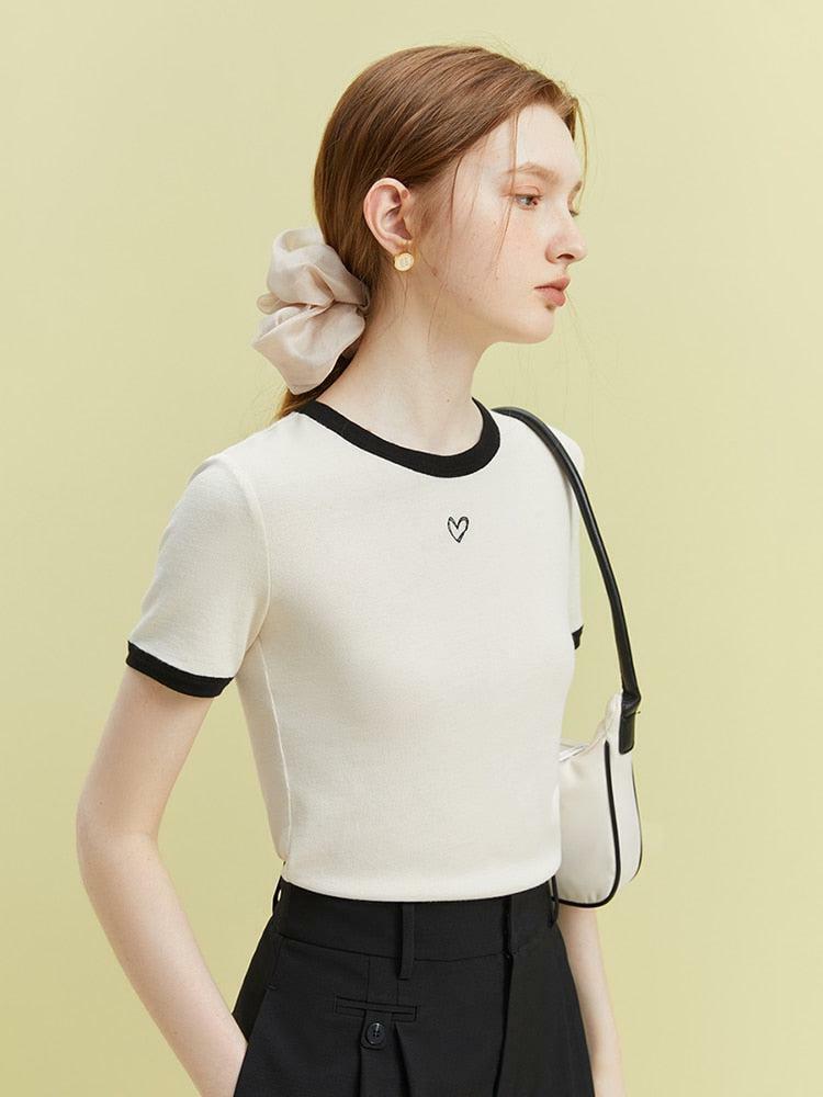 Y2K Aesthetic Minimal Heart Tee - Trendy 2000s Fashion Top