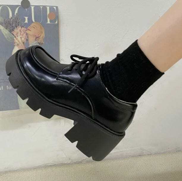 Y2K Fashion College Uniform Shoes: Trendy 2000s Style Footwear